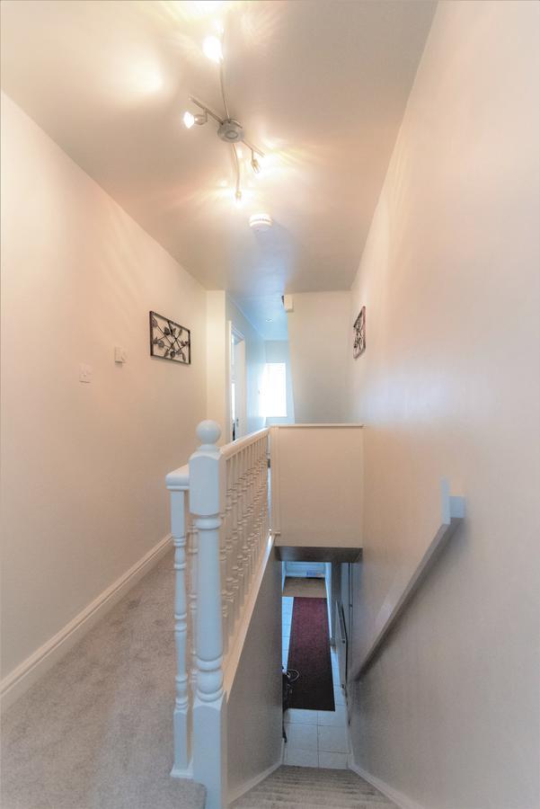 Swindon City Centre Duplex - Entercloud9Sa מראה חיצוני תמונה